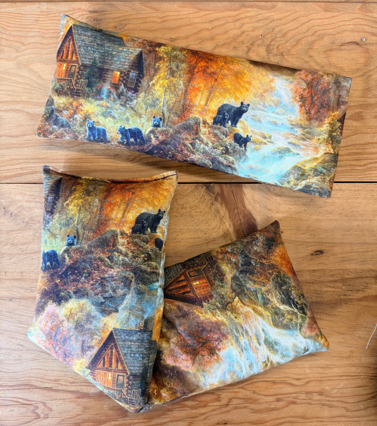 'Cabin Tales' Flax Pillow Set